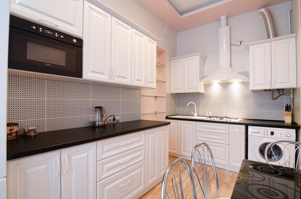 Leogrand Apartments On Doroshenka 34 Львов Экстерьер фото