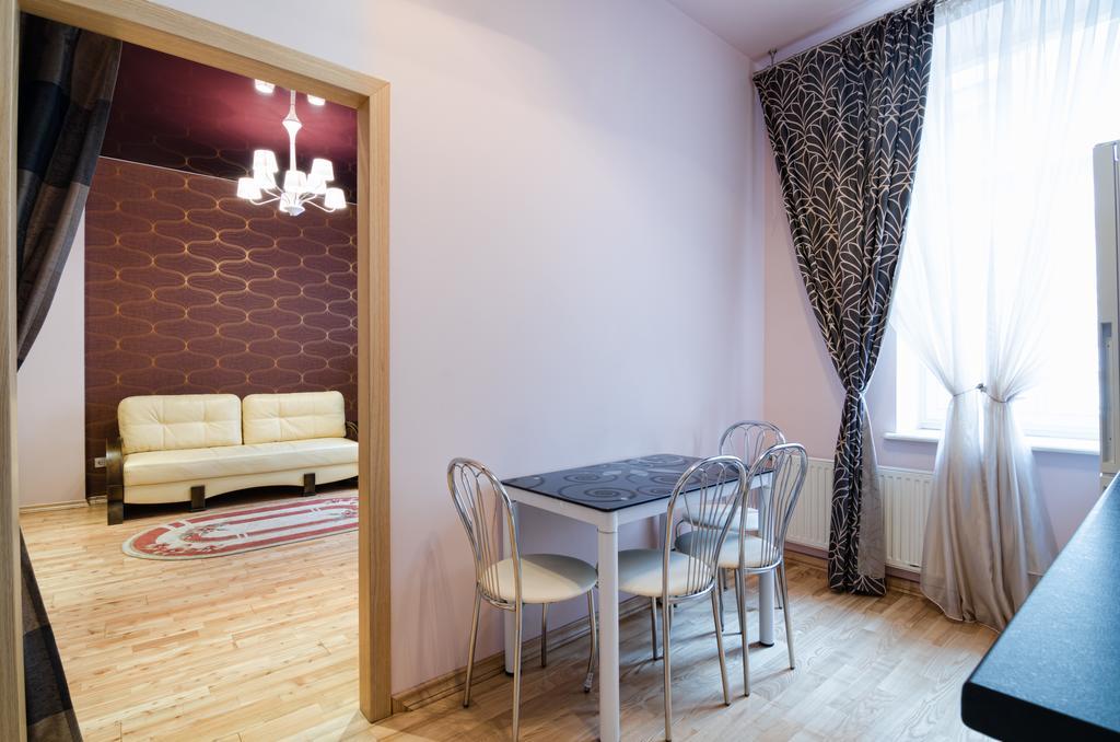 Leogrand Apartments On Doroshenka 34 Львов Экстерьер фото